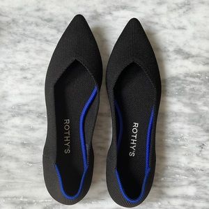 Rothy’s “The Point” Black size 7